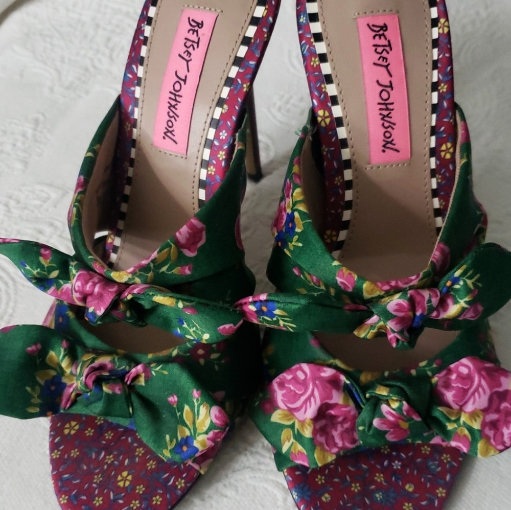 Betsey Johnson shoes